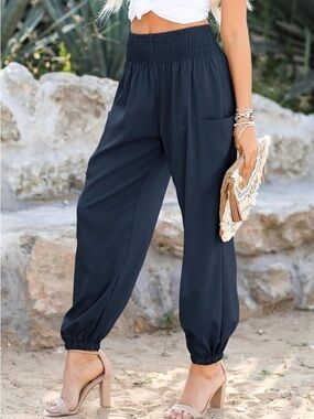 EUC-Smocked SUPER STRETCHY WAIST  BLACK Pocket Jogger/DRESSY PANTS-GORGEOUS!!!!